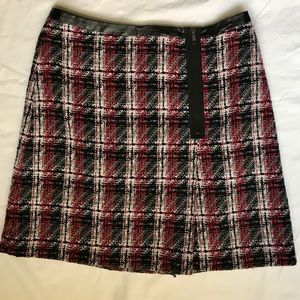 Plaid skirt with exposed zipper